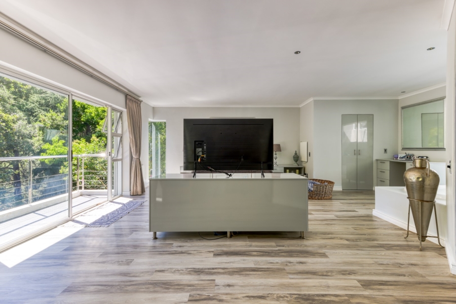 3 Bedroom Property for Sale in Constantia Western Cape